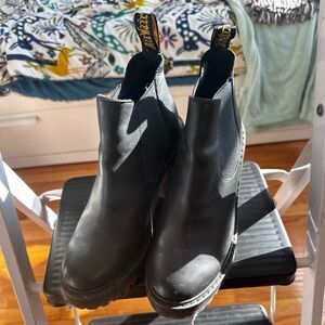 Doc Martens Heeled Chelsea Boots - Black size 7!